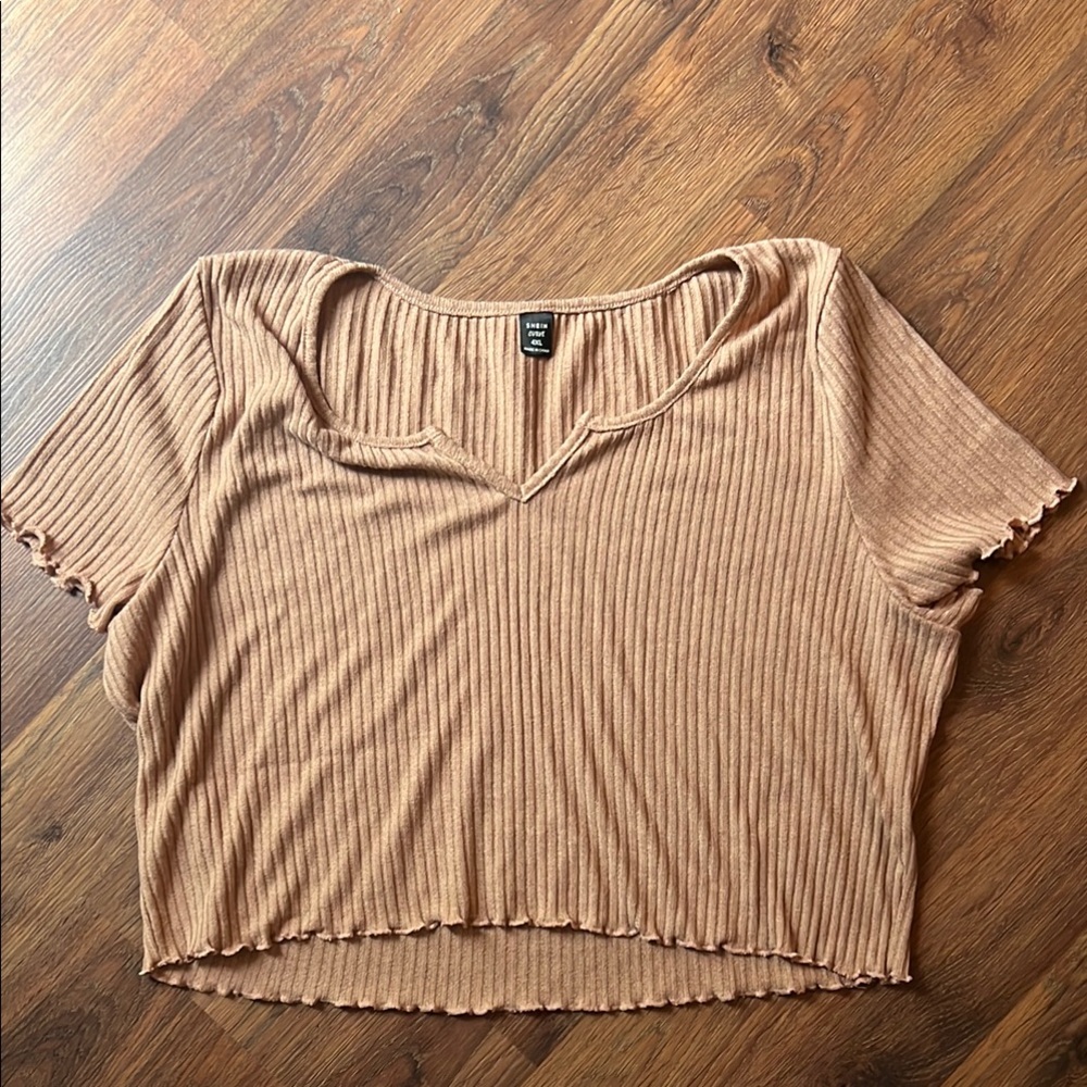 SHEIN CURVE Ribbed Tan Crop Top